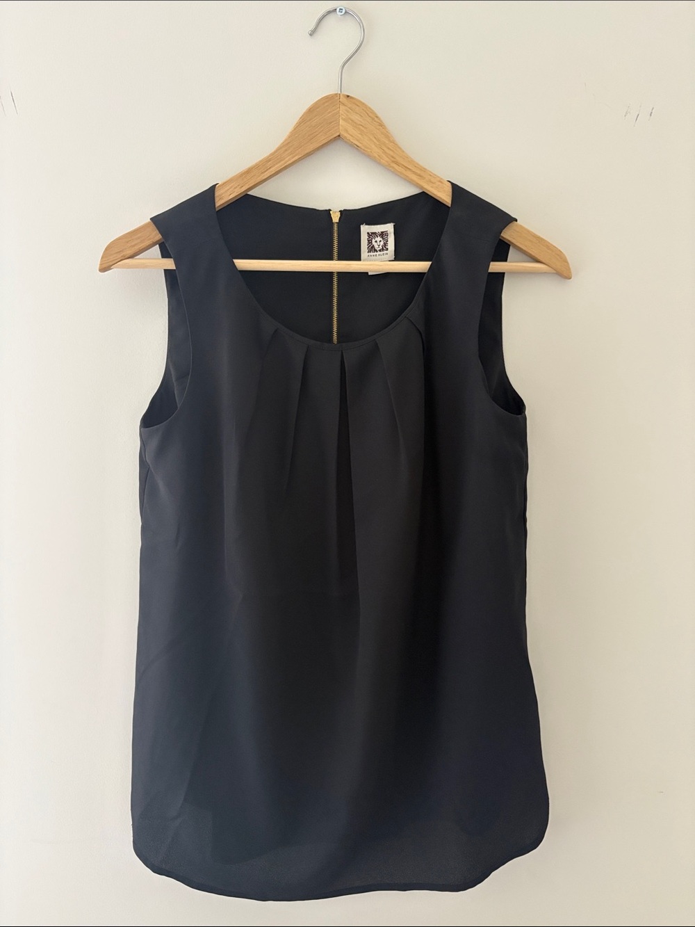 Anne Klein Black Pleated Scoop Neck Sleeveless Camisole